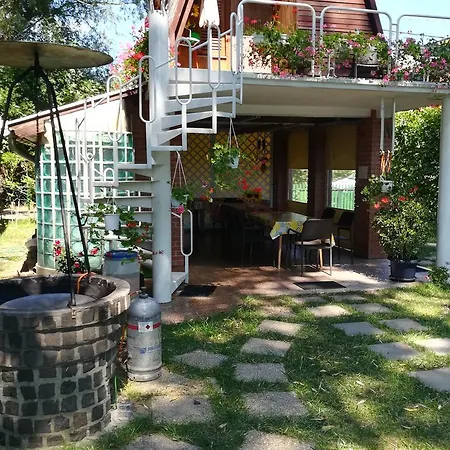 Tiszavirag Nyaralohaz Holiday home *