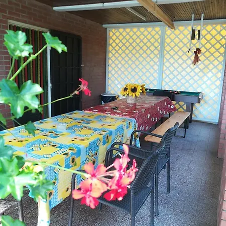 Tiszavirag Nyaralohaz Prázdninový dům Segedín